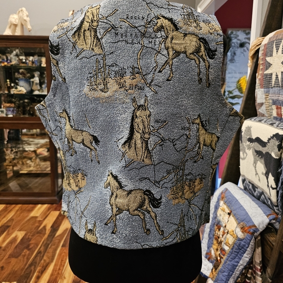 Women Horse Tapestry Vest - size XL - Picture 2 of 6